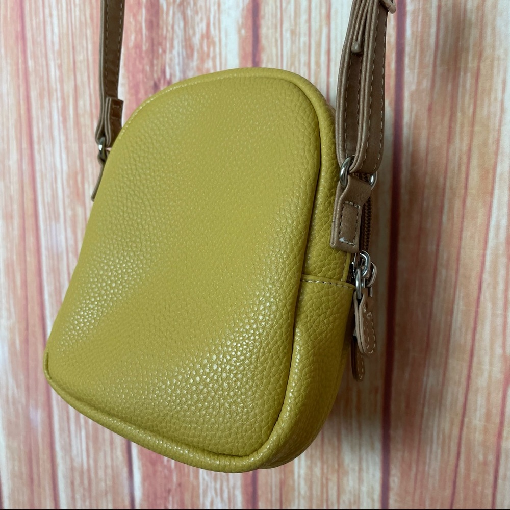 Multisac Multiple Compartment Cross Body Travel B… - image 6